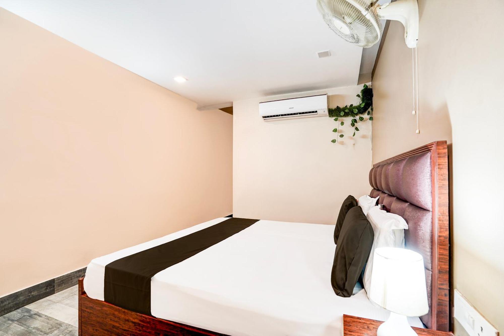 Hotel O Awadh Court 4*